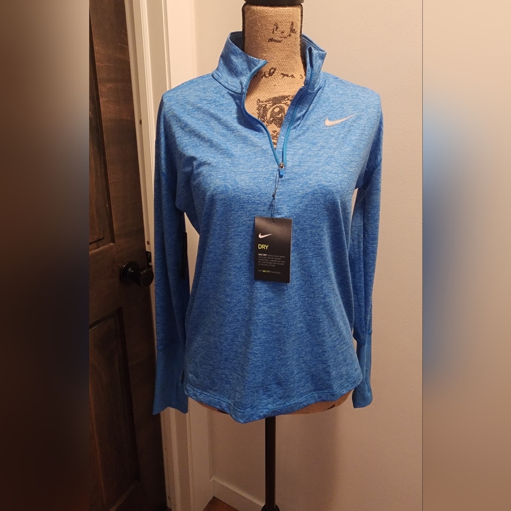 Nike Dri fit pullover